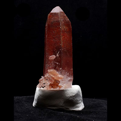 Laser Wand Quartz Crystal Properties and Meaning Example Photo 9