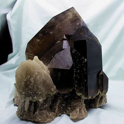 Smoky Quartz Properties and Meaning