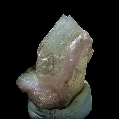 Crystallized Rose Quartz Properties and Meaning Example Photo 10