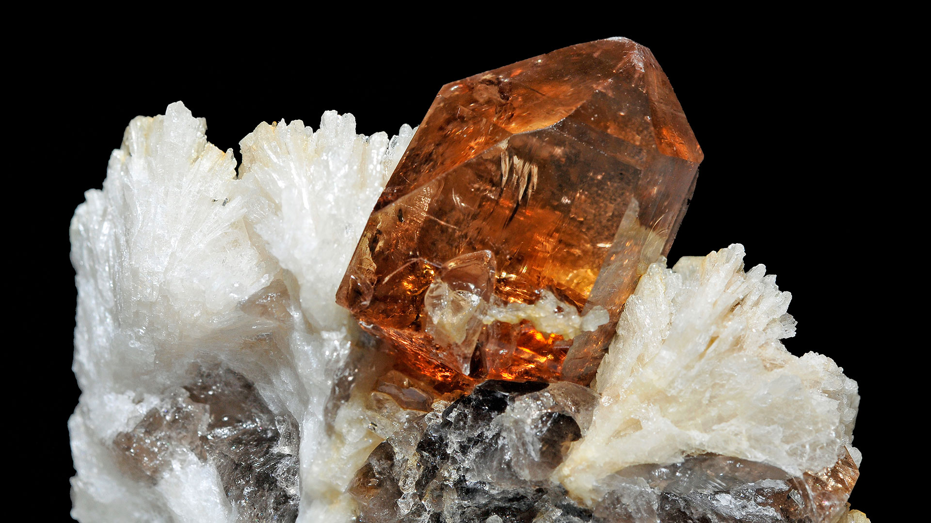 Topaz Properties and Meaning + Photos | Crystal Information